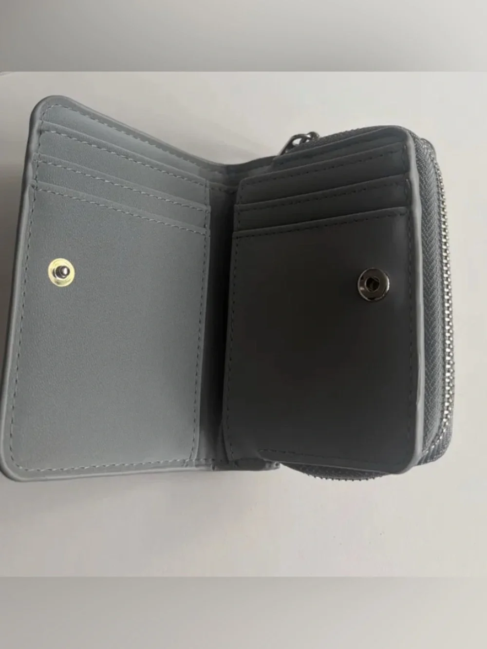 NWOT Pull&Bear gray zippered wallet, faux leather, logo plaque
